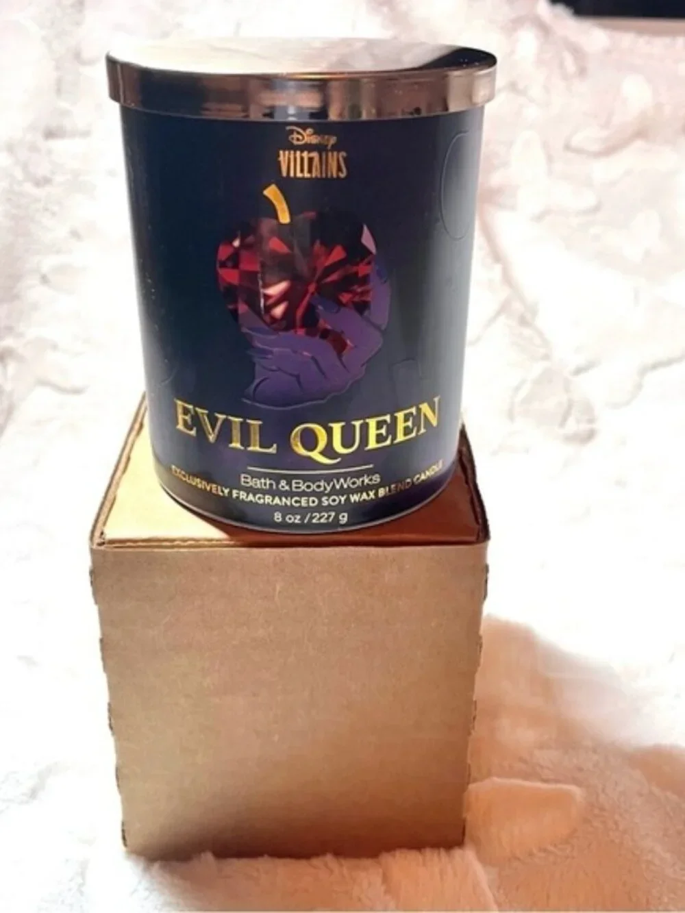 👑✨ NWT Disney Villains Evil Queen Candle – Bath & Body Works Exclusive 🍎🖤